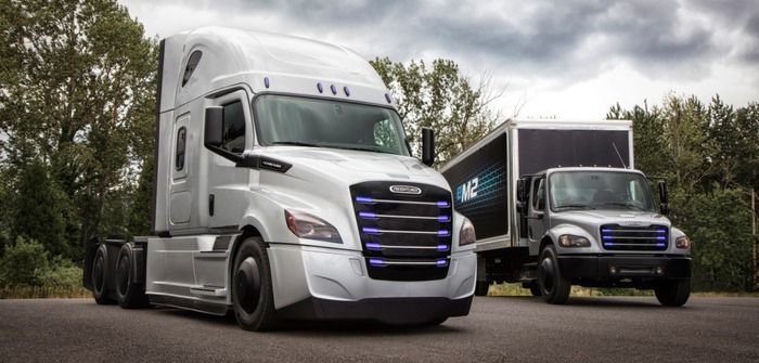 Daimler Trucks establishes new electromobility group and unveils two all-electric models