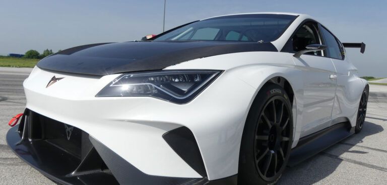 All-electric Cupra E-Racer tests on track for the first time