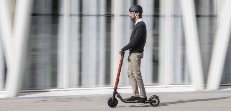 Seat and Segway collaborate on electric urban mobility vehicle
