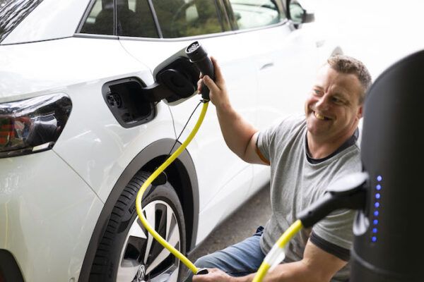 ‘worlds Fastest Electric Car Charger Launched By Abb Electric And Hybrid Vehicle Technology 1332