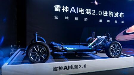 Chinese automaker Geely debuts AI-scenario based hybrid technology
