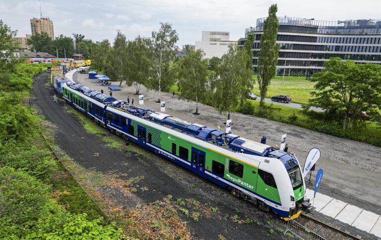 FEATURE: How Škoda’s RegioPanter BEMUs prove battery-electric rail works
