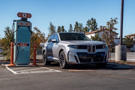 BMW iX5 adds 226 miles in 10 minutes in 460kW Gen6 eDrive charging demo