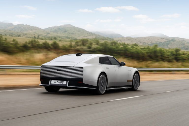 Jaguar Type 01 debuts on 850V Jaguar Electric Architecture with 1,000PS and 400-mile range